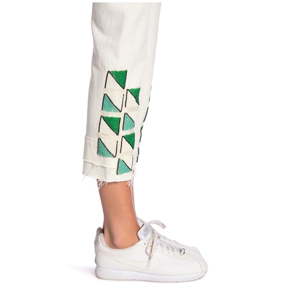 Levi’s White Beaded Lmc Slim Crop Jeans - Picture 2 of 8
